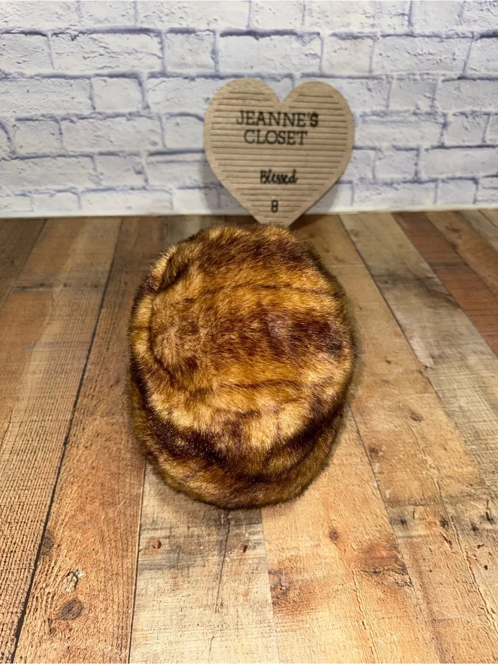 Elegant Betmar faux fur hat